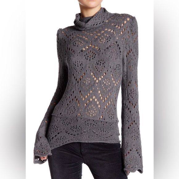 Free People Sweaters - Free People Gray Open Knit Crochet Turtleneck Sweater Women’s M/L Scallop Hem